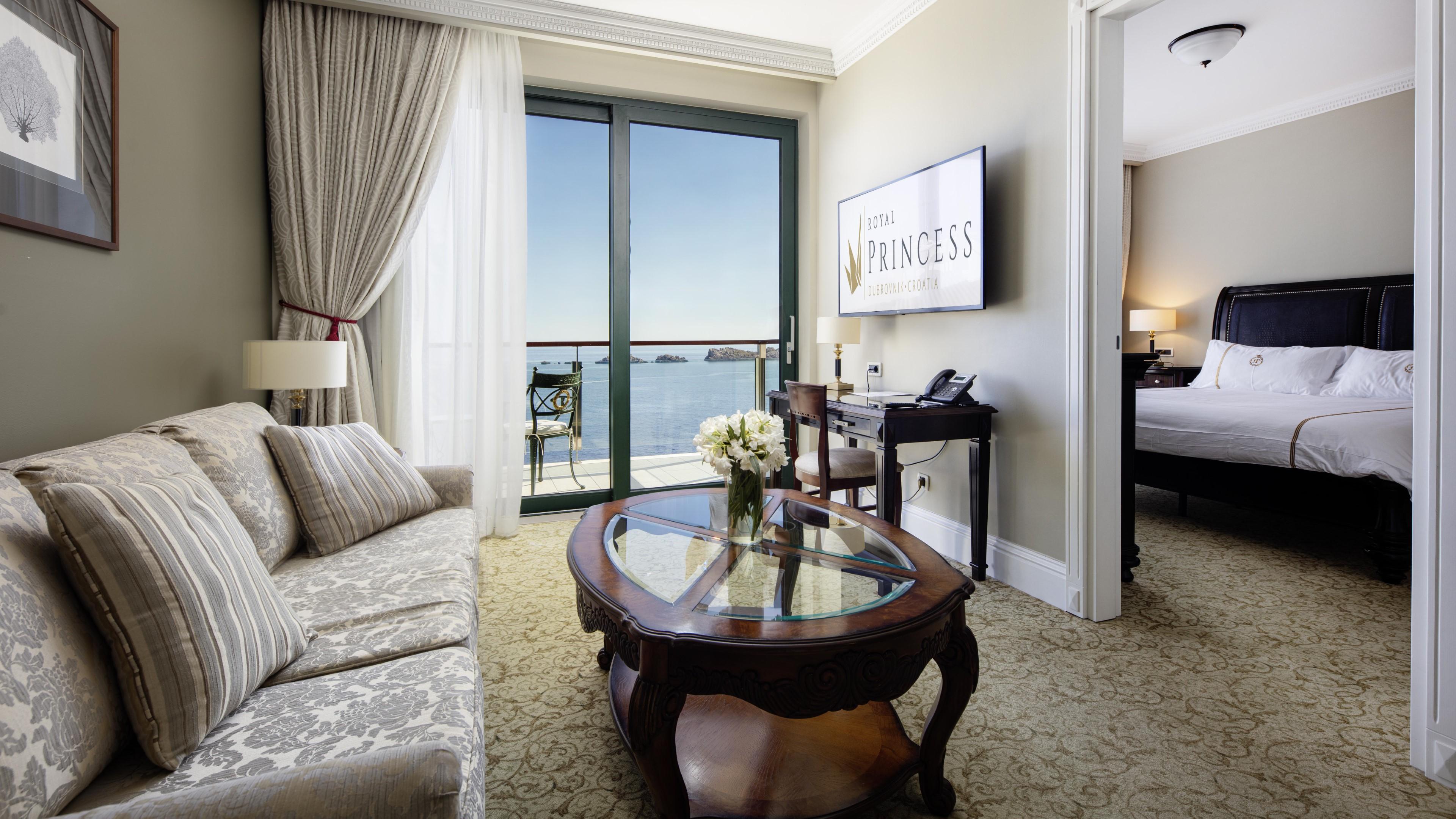 דוברובניק Royal Princess Hotel מראה חיצוני תמונה A suite at the hotel
