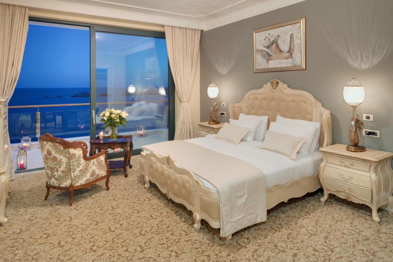 דוברובניק Royal Princess Hotel חדר תמונה A bedroom at the hotel