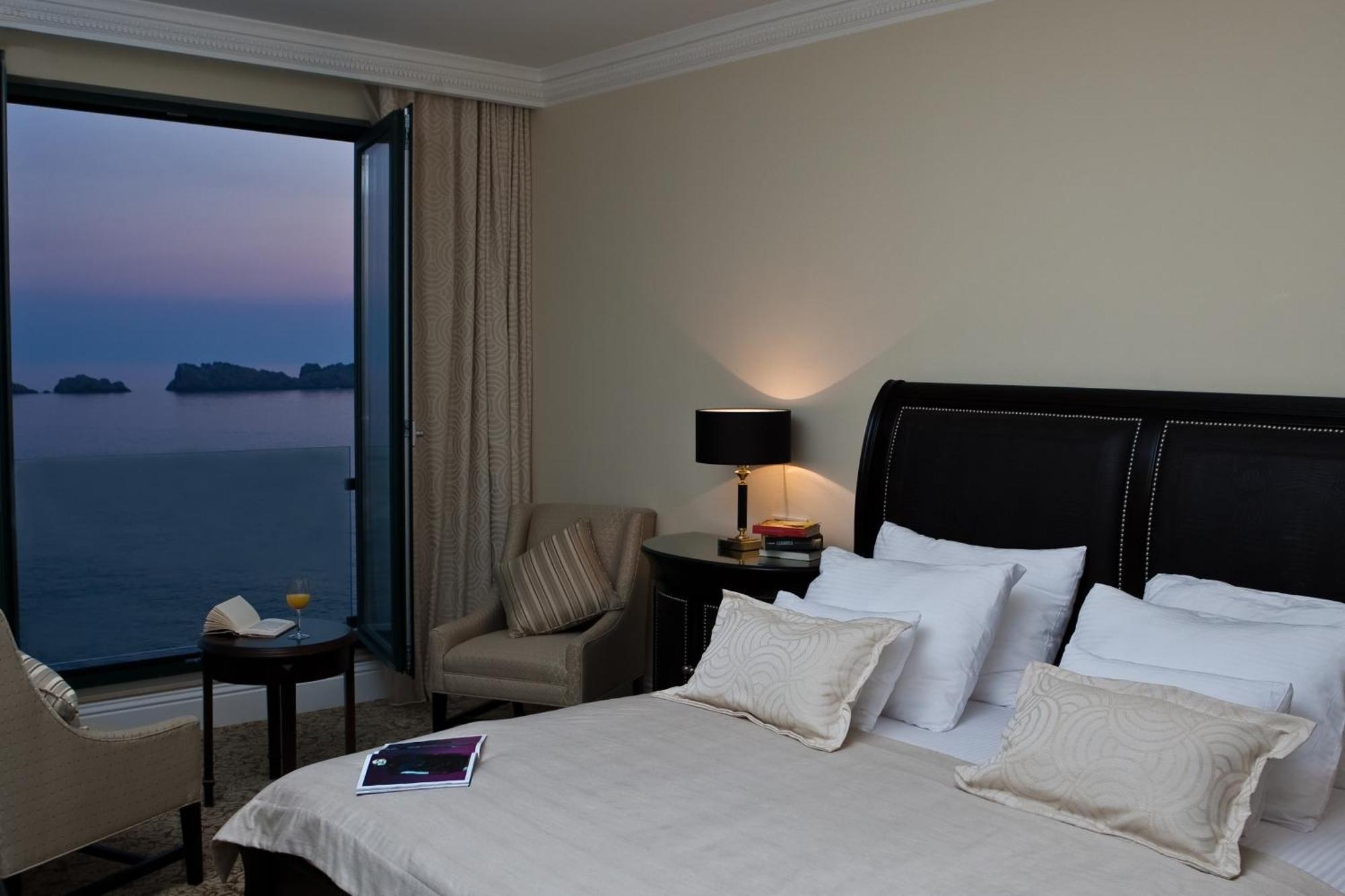 דוברובניק Royal Princess Hotel מראה חיצוני תמונה A room at the hotel